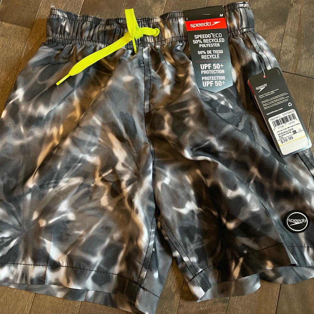 Speedo swim trunks size m boys